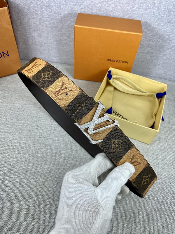 激安ルイヴィトンベルト正面デザイン